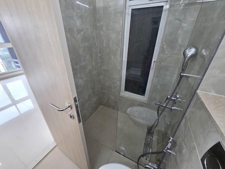 Bathroom, l-t-rejuve-360-tower-a 2.5 Bedroom 970 Sq.Ft. Apartment In Mulund West Mumbai 10610905