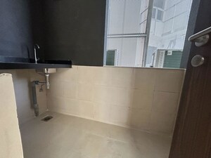 Bathroom in 4 BHK Apartment at Lodha Trump Tower, Worli – for Rent