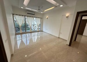 Room in 2 BHK Apartment at Hiranandani Gardens, Powai – for Rent