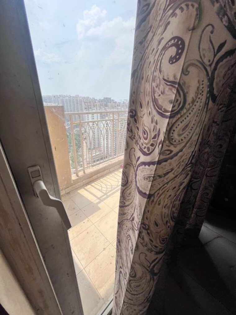 Balcony, mahagun-my-woods 2.5 Bedroom 1190 Sq.Ft. Apartment In Sector 16c Greater Noida Greater Noida 10610927