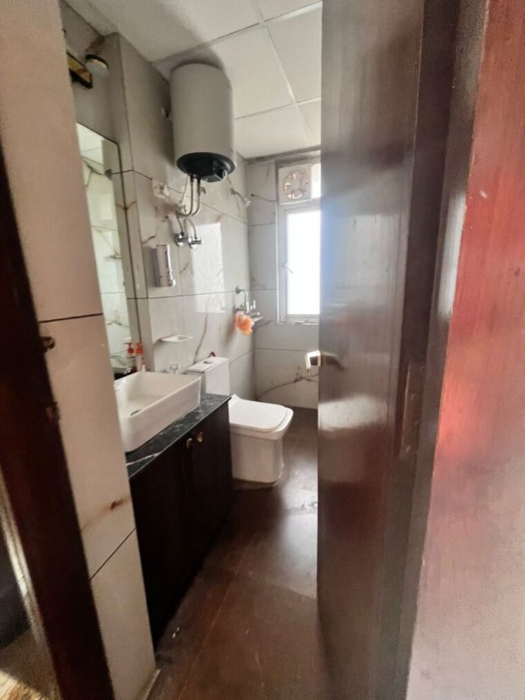 Kitchen, mahagun-my-woods 2.5 Bedroom 1190 Sq.Ft. Apartment In Sector 16c Greater Noida Greater Noida 10610927