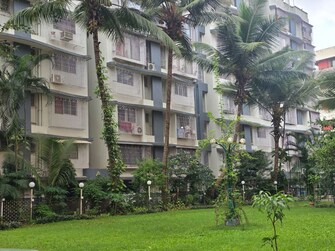 3 BHK 1400 Sq.Ft. Apartment in Gokuldham Complex