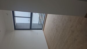 Room in 2 BHK Apartment at Prescon Midtown Bay, Mahim West – for Rent
