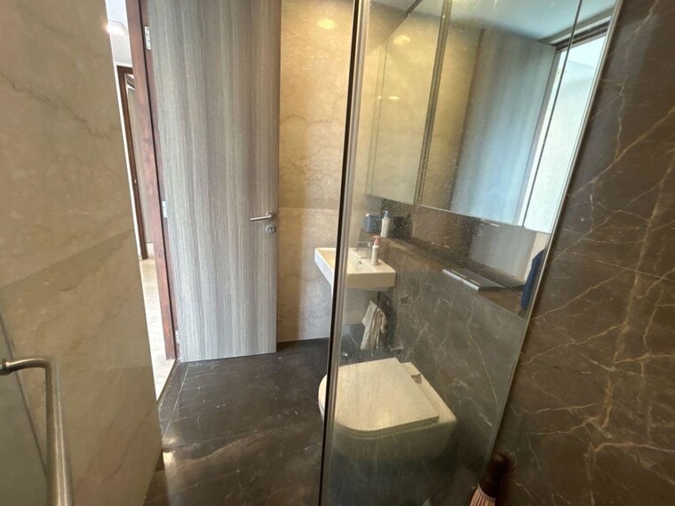 Bathroom, lodha-the-park 3 Bedroom 1092 Sq.Ft. Apartment In Worli Mumbai 10610947