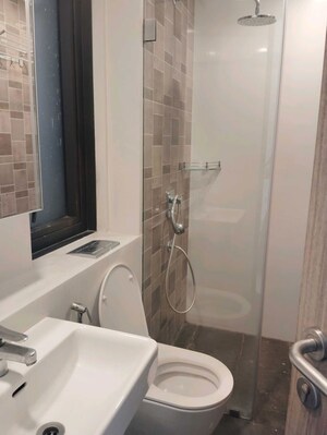 Bathroom in 5 BHK Apartment at Lodha The Park, Worli – for Rent