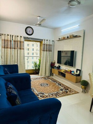 2 BHK Apartment For Sale in Rustomjee Azziano Wing E, Thane West