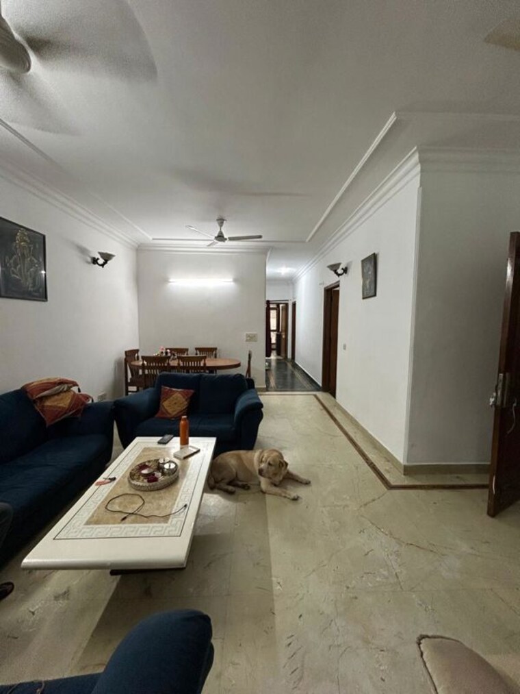 Living Room, chittaranjan park 3 Bedroom 1400 Sq.Ft. Builder Floor In Chittaranjan Park Delhi 10610970