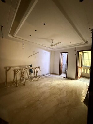 Room in 3 BHK Builder Floor at Kalkaji – for Sale