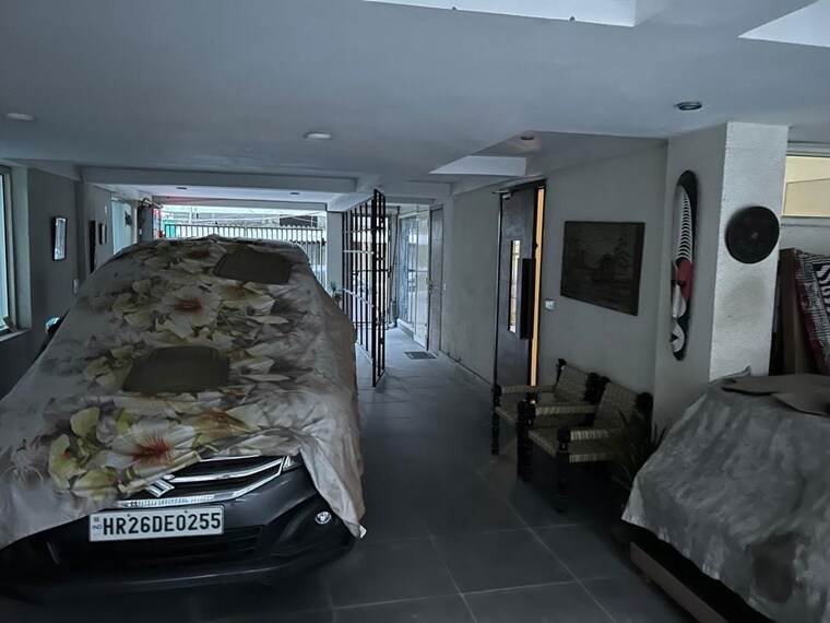  Parking, lajpat nagar 3 Bedroom 1125 Sq.Ft. Builder Floor In Lajpat Nagar Delhi 10610979