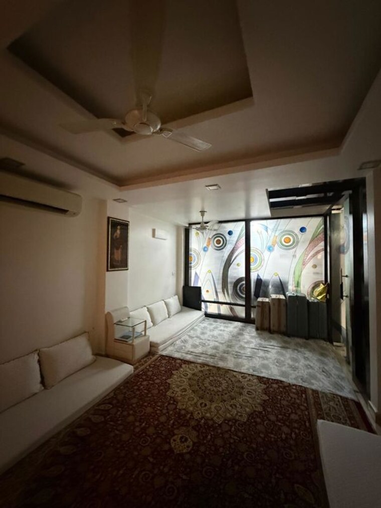 Bedroom, kalkaji 3 Bedroom 1800 Sq.Ft. Builder Floor In Kalkaji Delhi 10610983