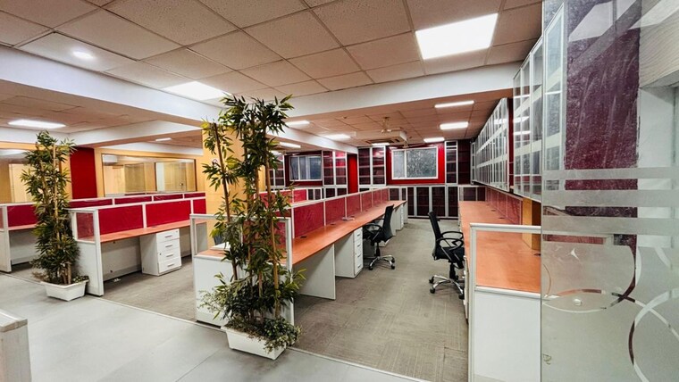Balcony, mohan cooperative industrial estate Commercial Office Space 12000 Sq.Ft. In Mohan Cooperative Industrial Estate Delhi 10610985