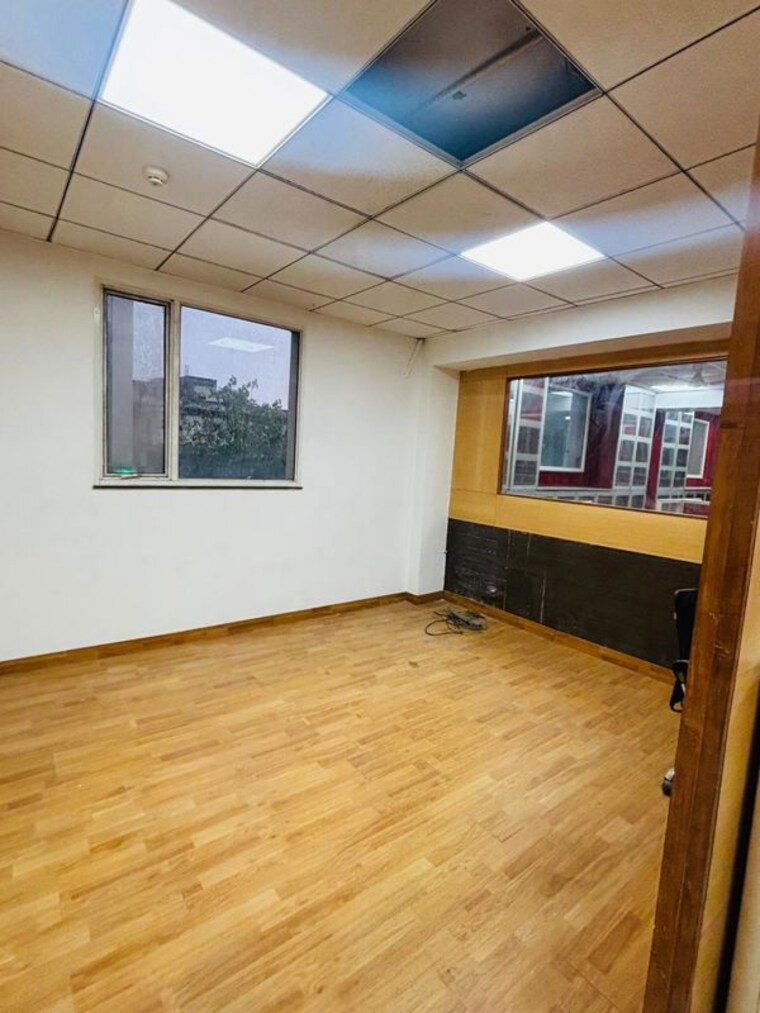 Room, mohan cooperative industrial estate Commercial Office Space 12000 Sq.Ft. In Mohan Cooperative Industrial Estate Delhi 10610985