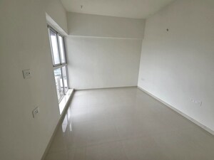 Room in 3 BHK Apartment at L And T Rejuve 360, Mulund West – for Rent