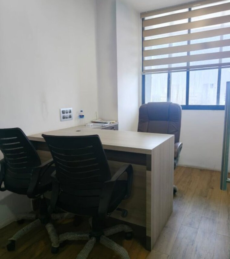Team Area, real-tech-park Commercial Office Space 450 Sq.Ft. In Vashi Sector 30a Navi Mumbai 10611037