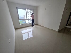 Room in 3 BHK Apartment at Hubtown Rising City, Ghatkopar East – for Rent