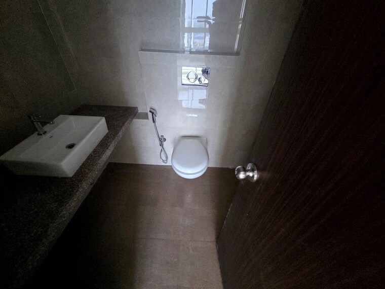 Bathroom, hubtown-rising-city 3 Bedroom 1100 Sq.Ft. Apartment In Ghatkopar East Mumbai 10611038