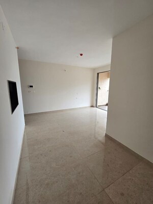 Room in 3 BHK Apartment at Vilas Javdekar Yashwin Enchante, Kharadi – for Rent