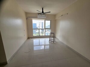 Room in 2 BHK Apartment at Sheth Avante, Kanjurmarg West – for Rent