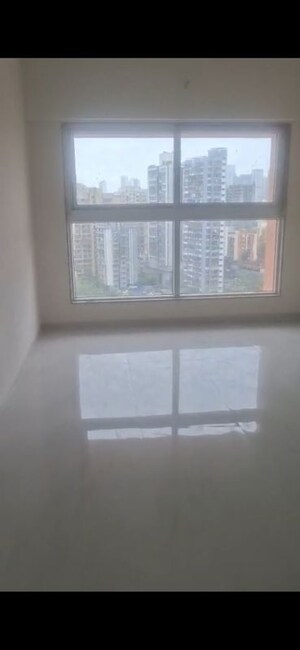 Room in 2 BHK Apartment at Ghodawat Skystar, Goregaon West – for Rent