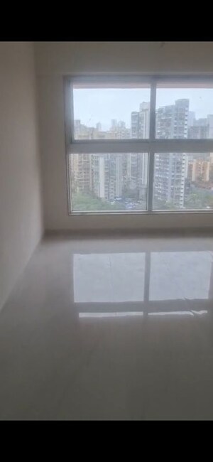 Room in 2 BHK Apartment at Ghodawat Skystar, Goregaon West – for Rent