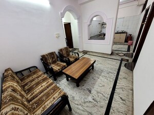 Staircase in 2 BHK Builder Floor at RWA Apartments Sector 50, Sector 50 – for Rent