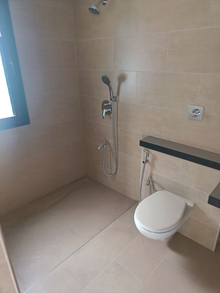 Bathroom, sobha-city-gurgaon 3 Bedroom 2003 Sq.Ft. Apartment In Sector 108 Gurgaon 10611099
