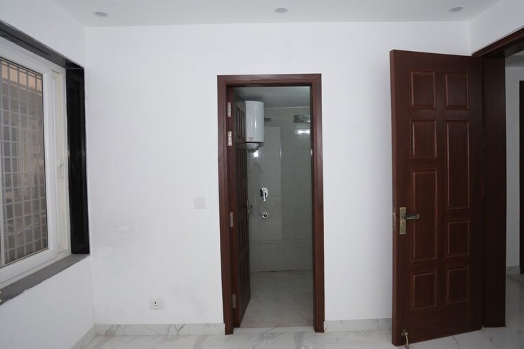 Room, vasant kunj 4 Bedroom 2200 Sq.Ft. Apartment In Vasant Kunj Delhi 10611108