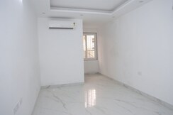 4 BHK + Servant Room Apartment For Rent in Vasant Kunj