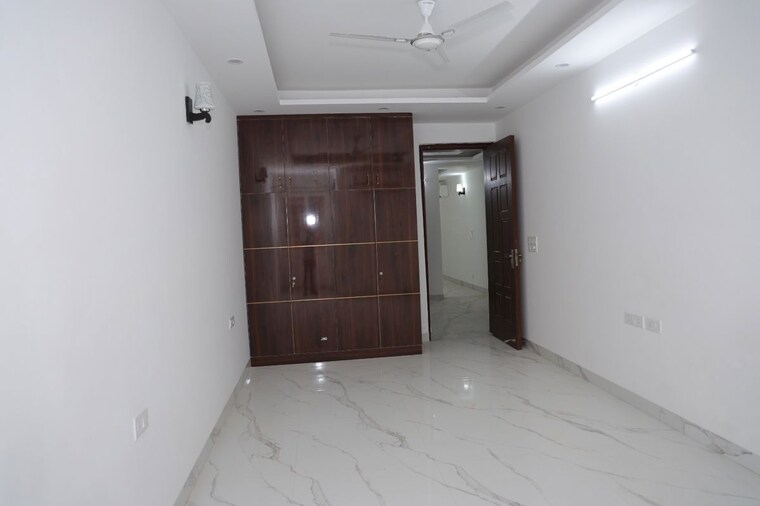 Room, vasant kunj 4 Bedroom 2200 Sq.Ft. Apartment In Vasant Kunj Delhi 10611108