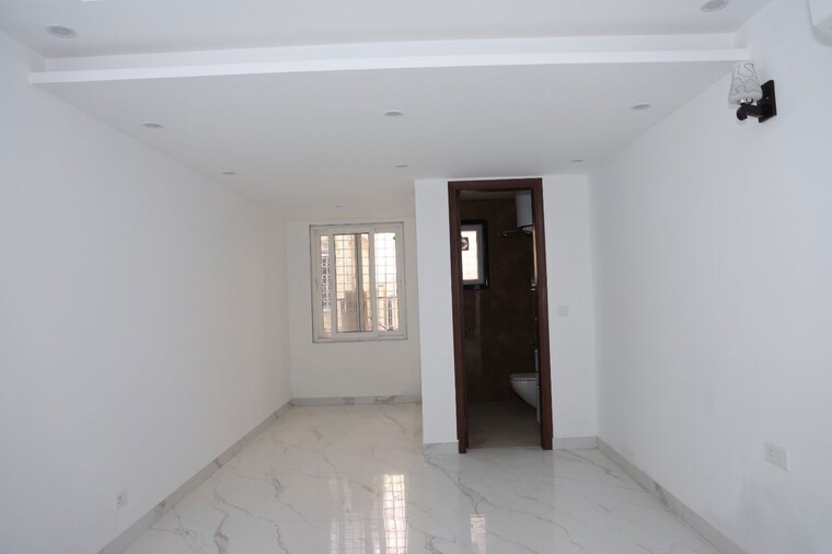 Room, vasant kunj 4 Bedroom 2200 Sq.Ft. Apartment In Vasant Kunj Delhi 10611108