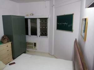 Room in 1 BHK Apartment at Tapovan Apartment Malad East, Malad East – for Rent