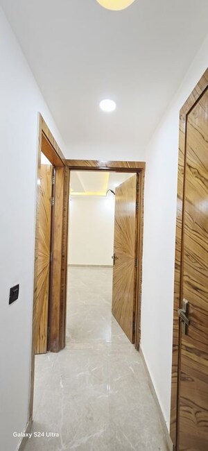 Staircase in 3 BHK Builder Floor at Lucky The Palm Valley, Sector 1 Greater Noida – for Sale