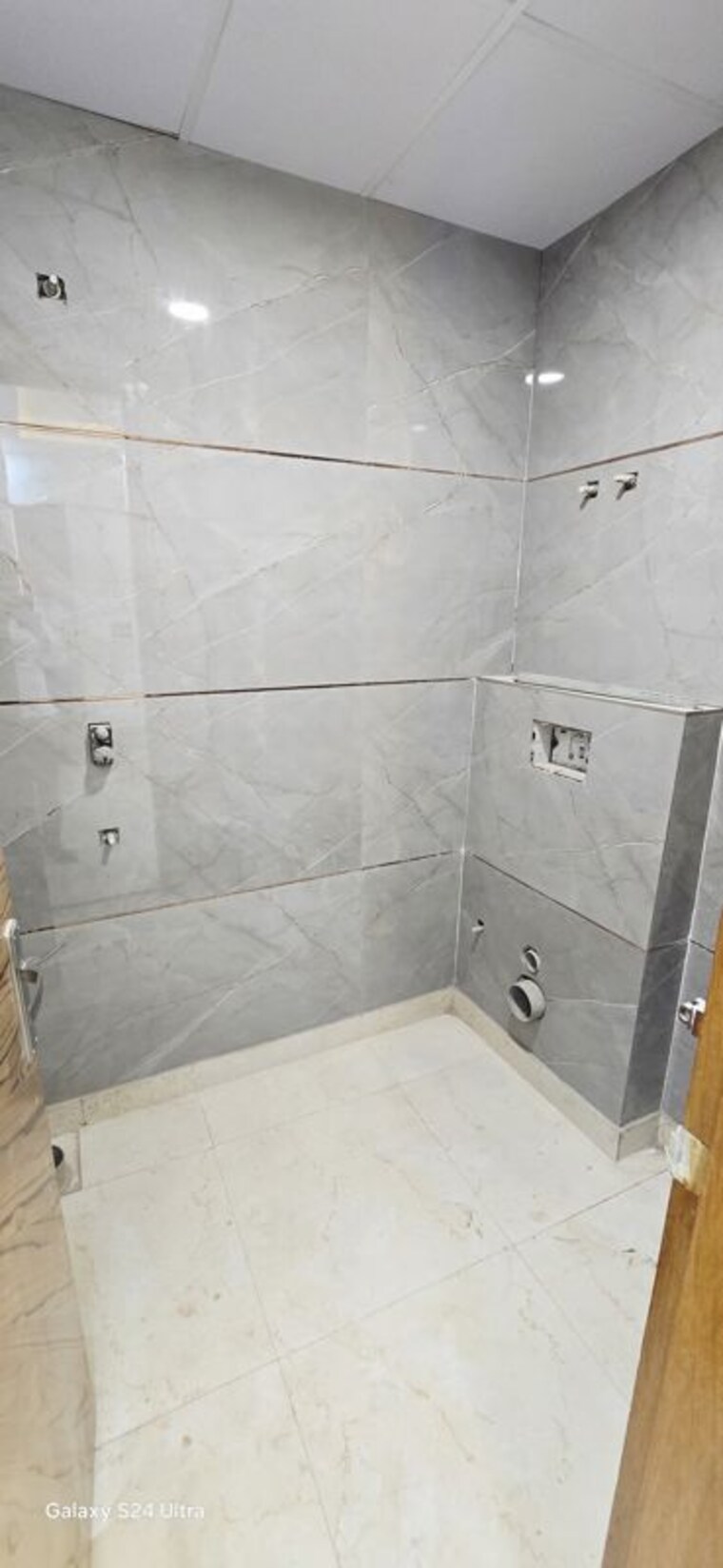 Bathroom, lucky-the-palm-valley 3 Bedroom 1550 Sq.Ft. Builder Floor In Sector 1 Greater Noida Greater Noida 10611143