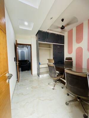 Team Area in 2 BHK Builder Floor at Sector 73 – for Sale