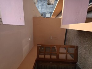 Furnished Amenities in 3 BHK Builder Floor at Sector 55 – for Rent