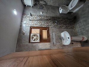Furnished Amenities in 3 BHK Builder Floor at Sector 55 – for Rent