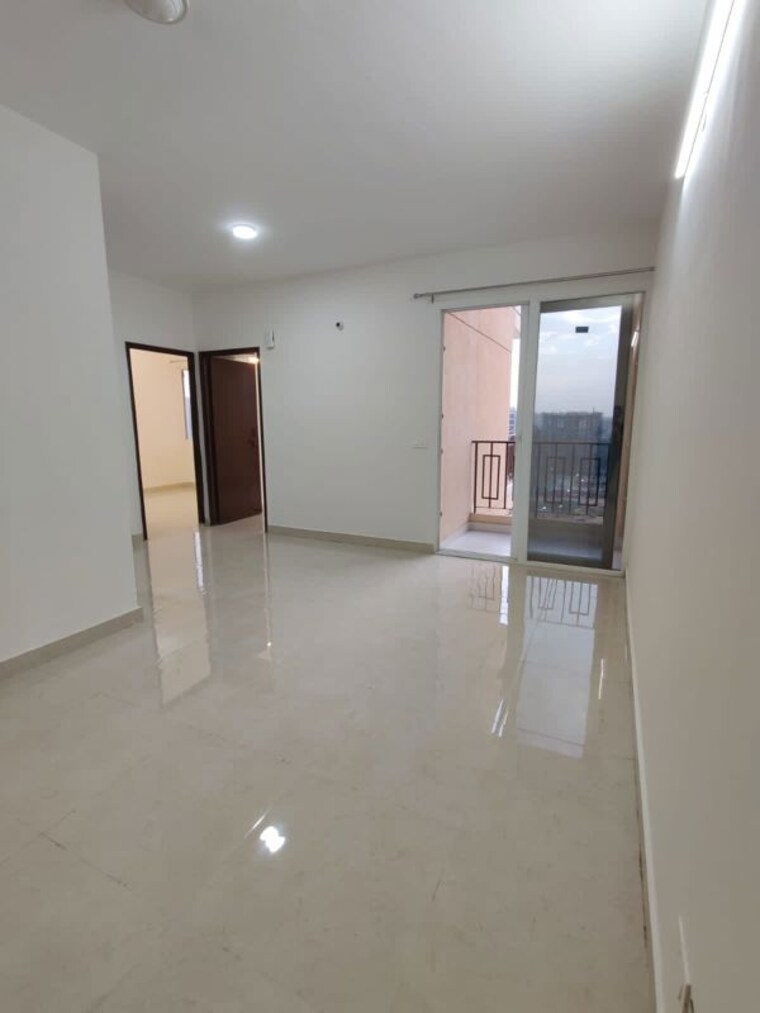 Room, rof-aalayas-phase-2 3 Bedroom 1010 Sq.Ft. Apartment In Sector 102 Gurgaon 10611146