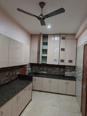 Kitchen in 4 BHK Builder Floor at Sector 46 – for Rent