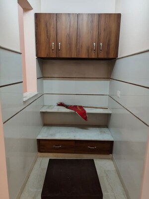 Furnished Amenities in 4 BHK Builder Floor at Sector 46 – for Rent