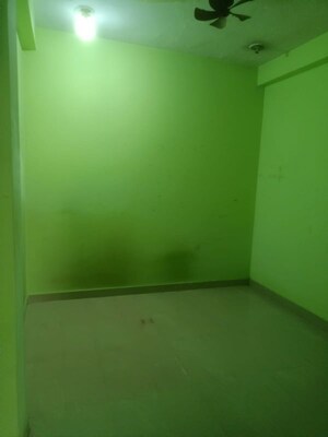 Room in 2 BHK Builder Floor at Maan Sona Apartments, Shahberi – for Rent