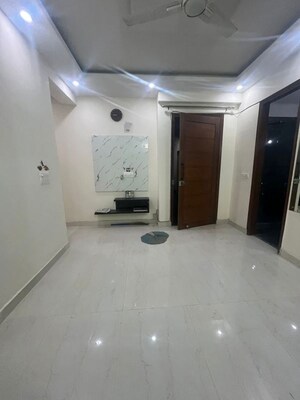2 BHK Builder Floor For Rent in Saket