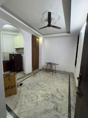 1 BHK Builder Floor For Rent in Saket
