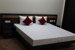 3 BHK Builder Floor For Rent in Sector 38