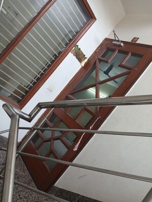 Staircase in 3 BHK Builder Floor at Sector 38 – for Rent