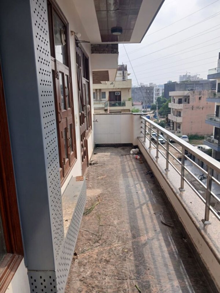 Balcony, sector 38 3 Bedroom 1800 Sq.Ft. Builder Floor In Sector 38 Gurgaon 10611188