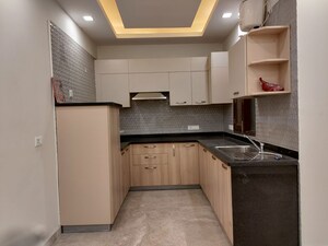 Kitchen in 3 BHK Builder Floor at Ansal Sushant Lok I, Sector 43 – for Rent