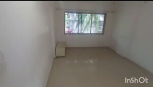 Room in 3 BHK Apartment at Hari Om CHS Andheri West, Andheri West – for Rent