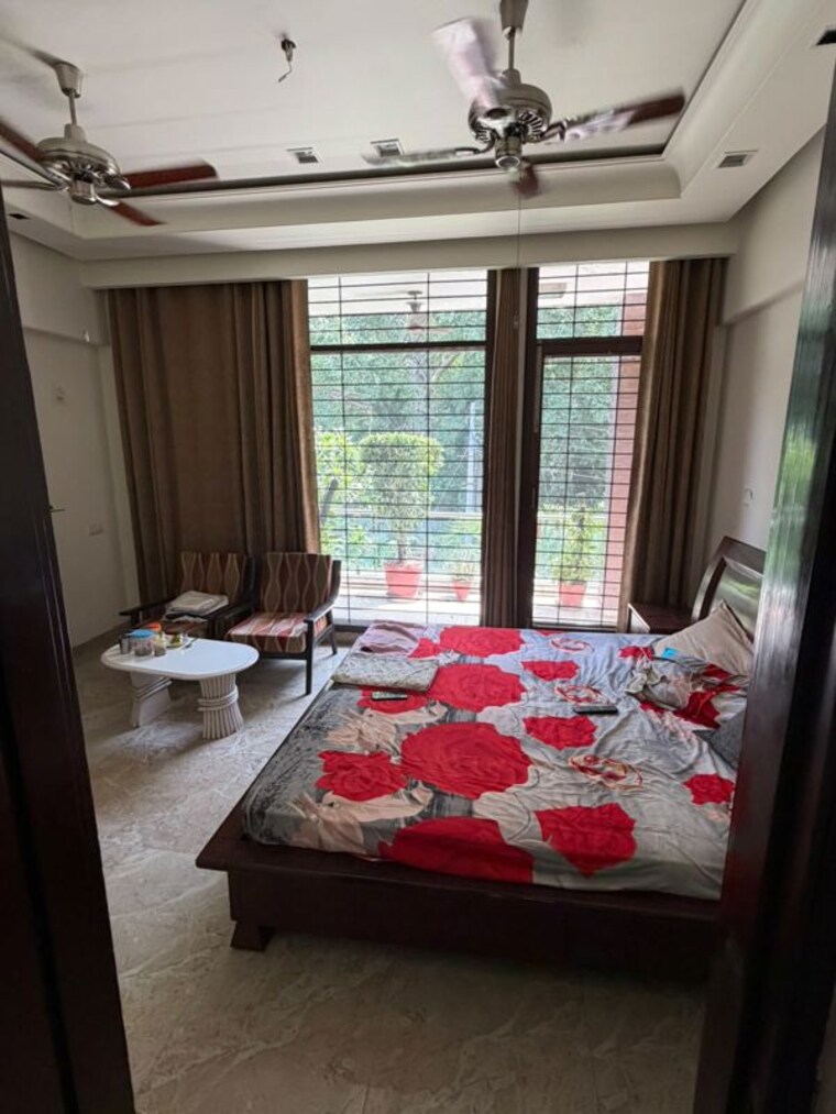 Bedroom, sector 31 3 Bedroom 2000 Sq.Ft. Builder Floor In Sector 31 Gurgaon 10611277