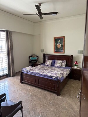 Bedroom in 3 BHK Builder Floor at Sector 31 – for Rent