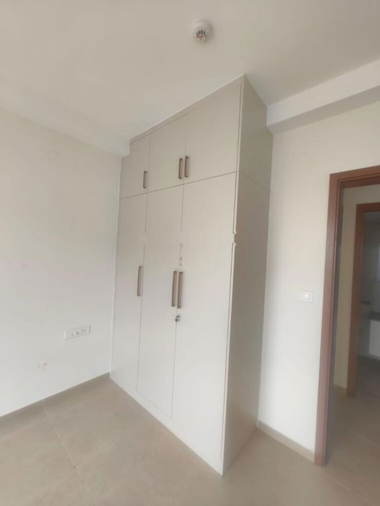 Room, l-t-raintree-boulevard-phase-2 4 Bedroom 2894 Sq.Ft. Apartment In Hebbal Bangalore 10611283